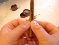 how to roll a blunt